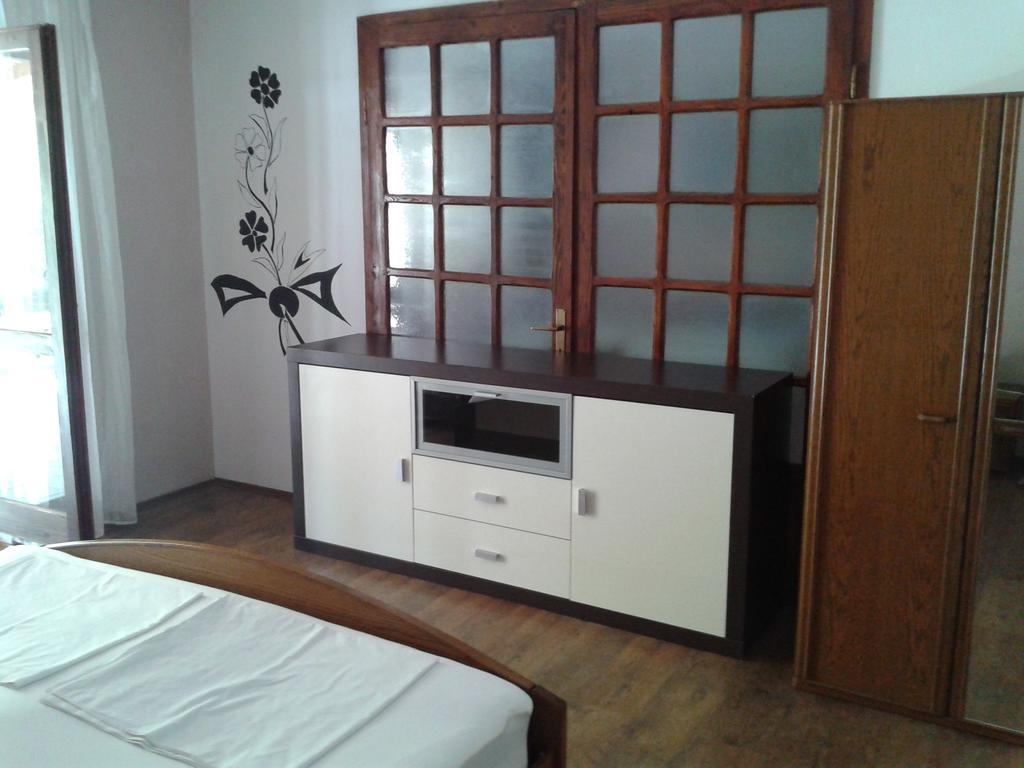 Apartments Laura Χβαρ Δωμάτιο φωτογραφία