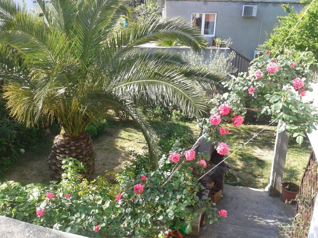 Apartments Laura Χβαρ Εξωτερικό φωτογραφία