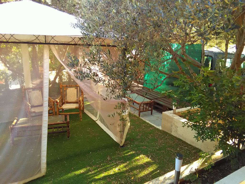 Apartments Laura Χβαρ Εξωτερικό φωτογραφία
