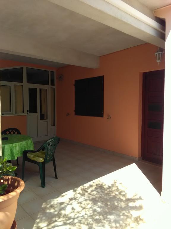 Apartments Laura Χβαρ Εξωτερικό φωτογραφία